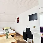 ホテル Landgasthof Zum Zimmermann - Rapperswil
